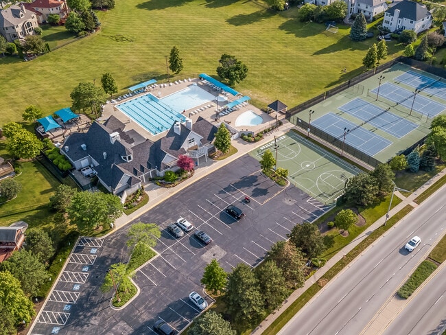 Building Photo - 2504 Skylane Dr