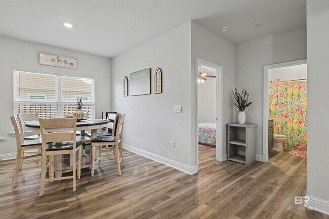 Building Photo - 3893 Mercury Cir