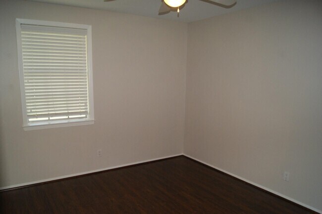 Building Photo - 5522 Dryad Dr