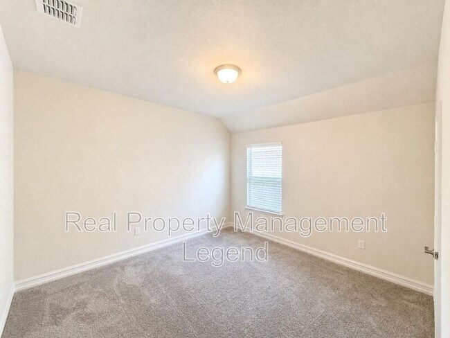 Building Photo - 2812 Ranger Ln