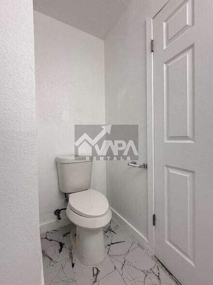 Building Photo - 7819 Quirt Dr