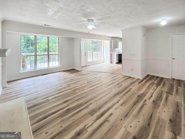 Building Photo - 2945 Georgian Manor Dr