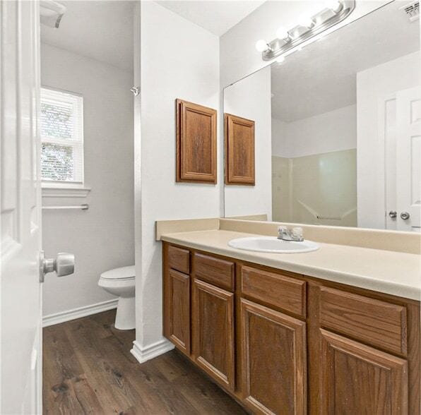 Building Photo - 1201 Autumn Cir