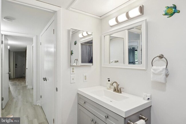 Building Photo - 438 Ocean Pkwy