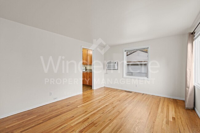 Building Photo - Super Cute 2 Bedroom Home In Northwest Spokane