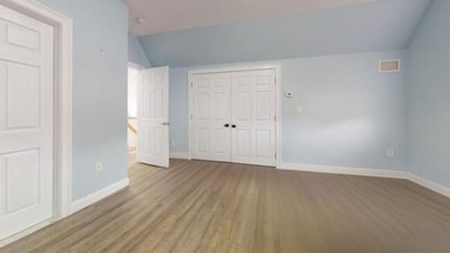Building Photo - Renovated 4BR/3BA with In-Unit Laundry, Parking & Natural Light - Must See!