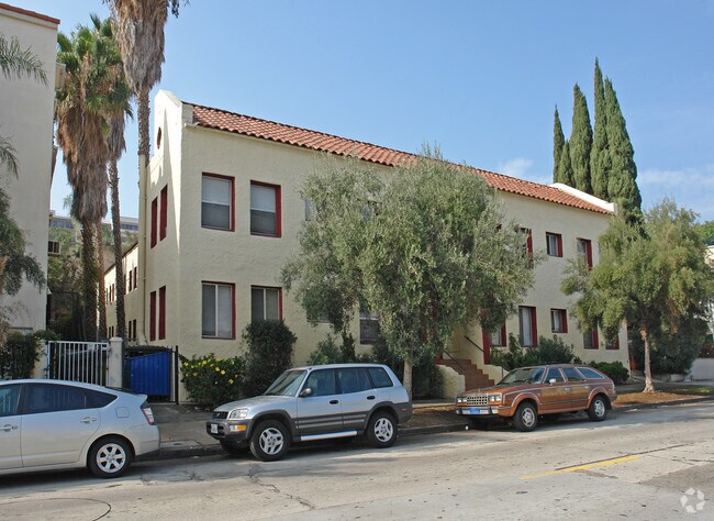 Primary Photo - 1835 Wilcox Ave