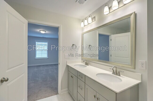 Building Photo - 536 Dunswell Dr
