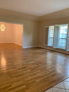 Building Photo - 6015 Oak Hill Dr