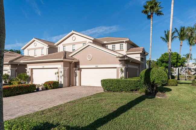 Primary Photo - 13841 Lake Mahogany Blvd