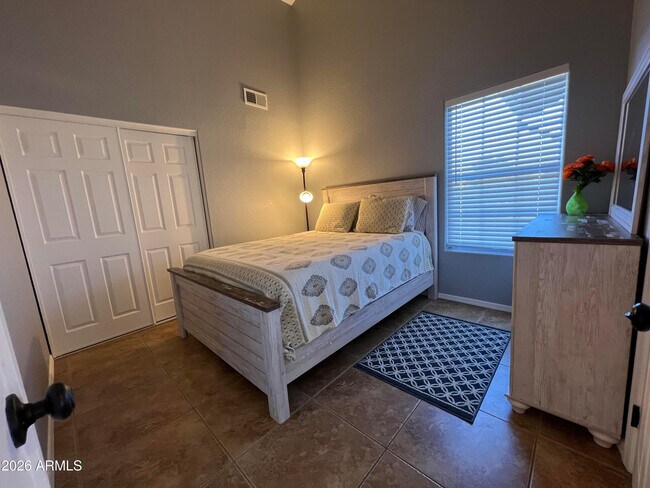 Building Photo - 255 S Kyrene Rd