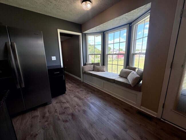 Building Photo - 109 Belle Boyd Dr