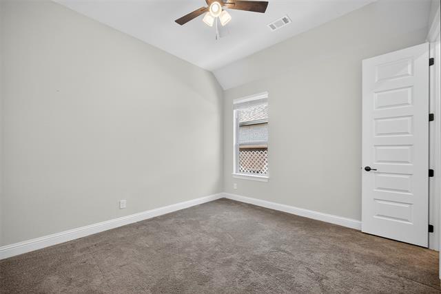 Building Photo - 2410 Topaz Dr