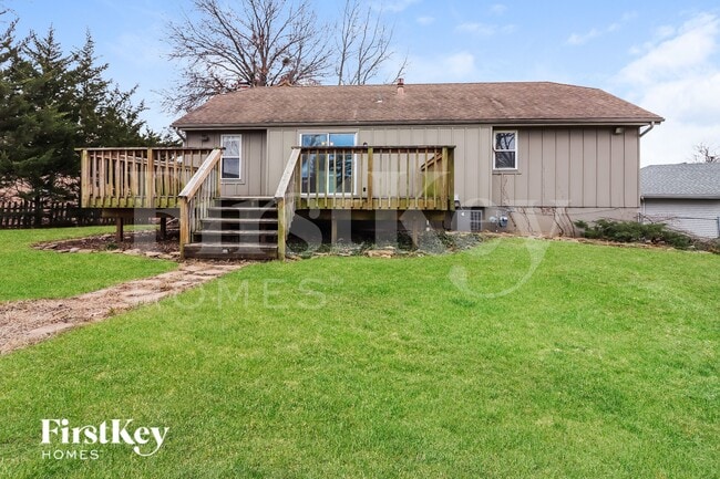 Building Photo - 11568 Earnshaw St