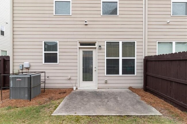 Building Photo - 2730 Kemp Ct