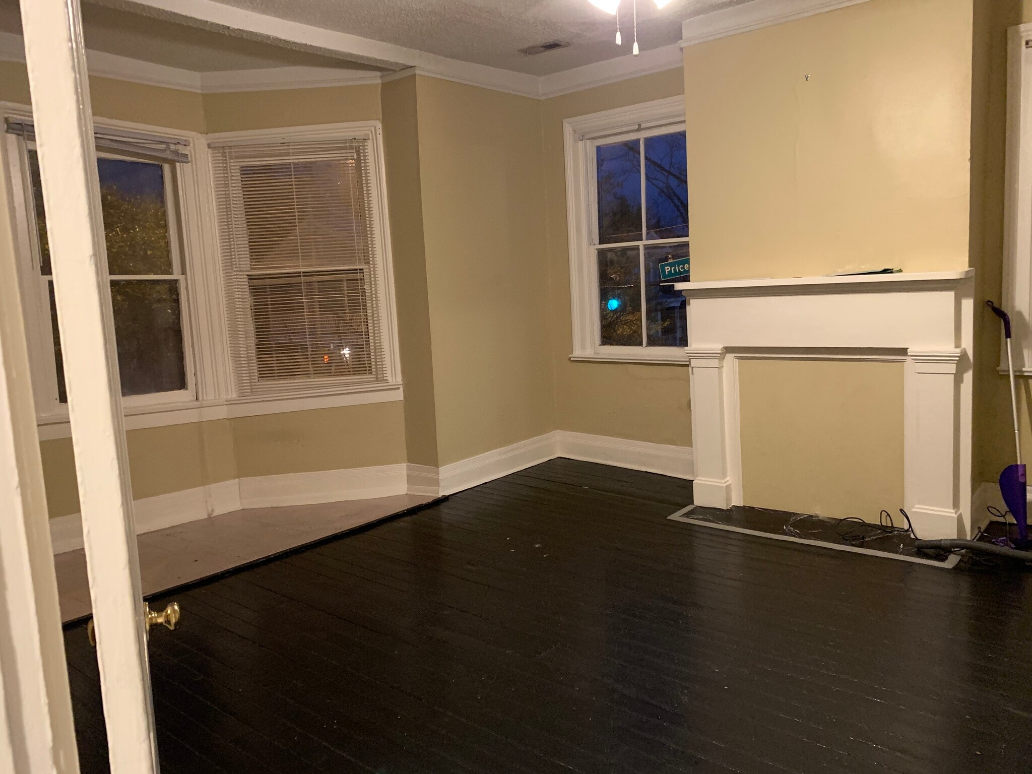 Building Photo - 421 E Anderson St