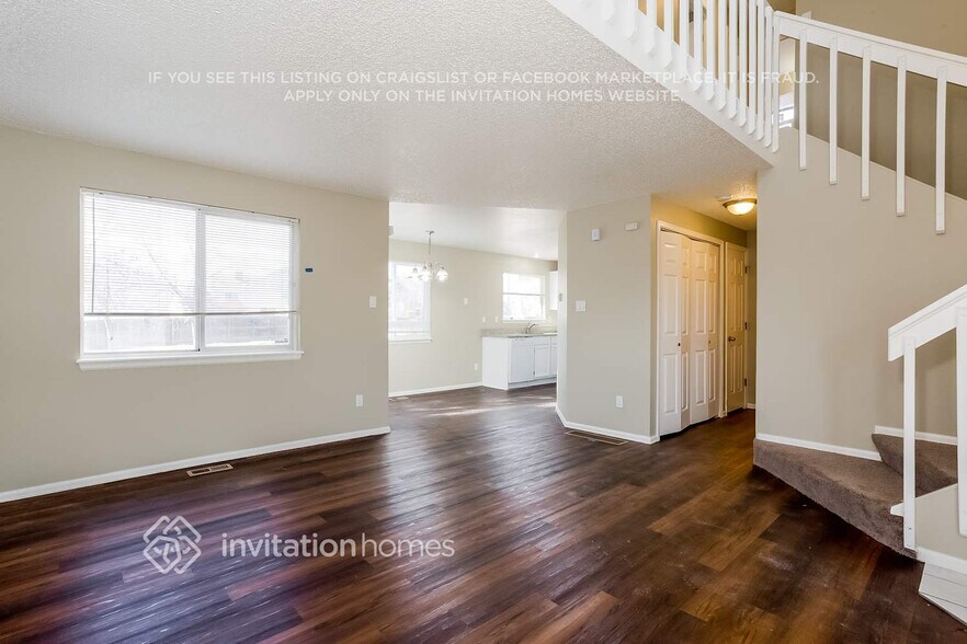 Building Photo - 11001 Benton St