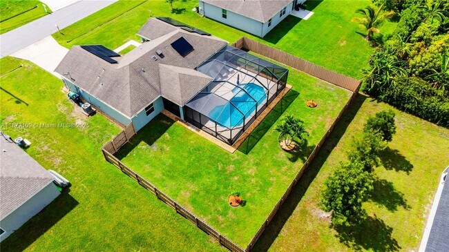 Building Photo - 3158 SW Centamino St