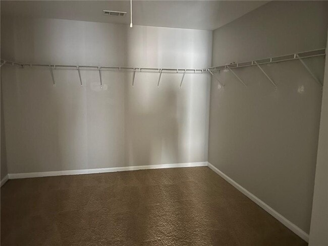 Building Photo - 152 Parkmont Ln