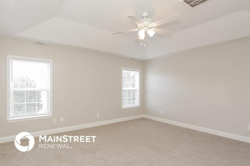 Building Photo - 12930 Tahoe Dr