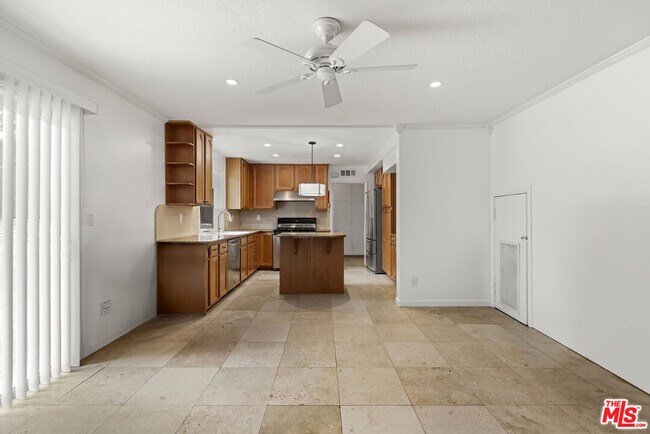 Building Photo - 8309 Denise Ln