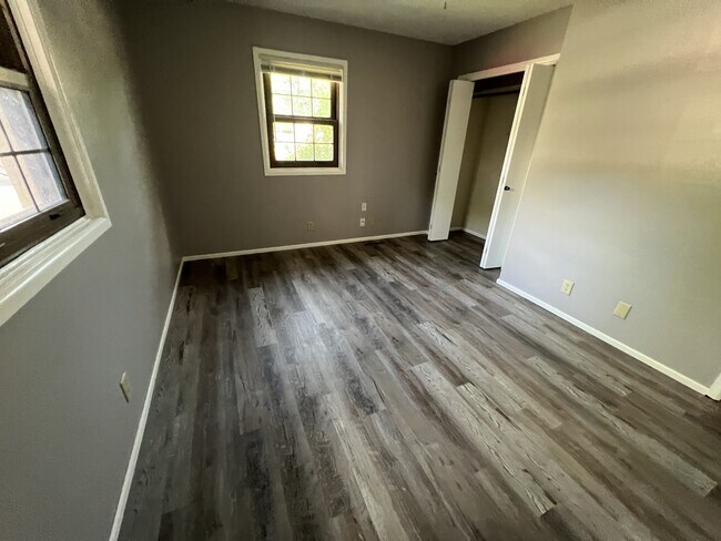 Building Photo - 3713 Gratiot Ave