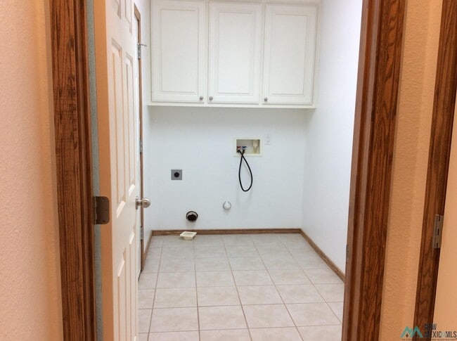 Building Photo - 1705 Tiffani Ln