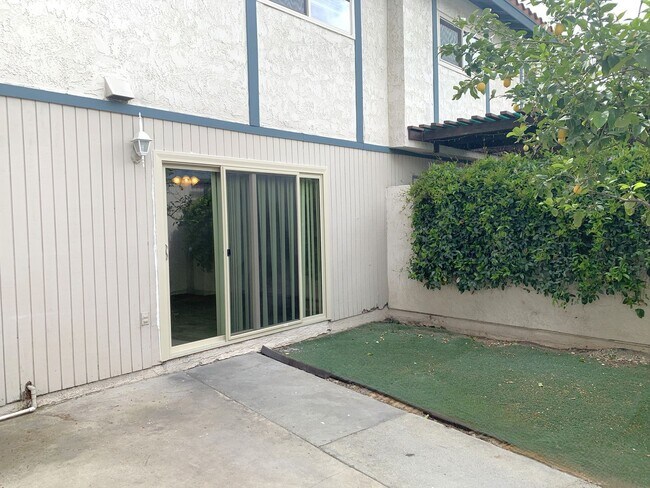Building Photo - 9836 Snowmass Dr