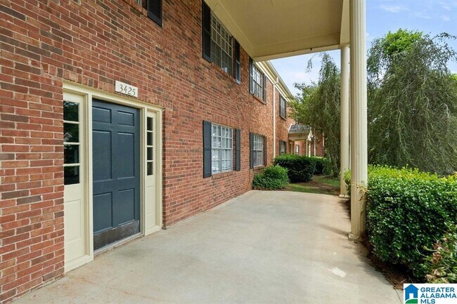 Building Photo - 3425 Sandner Ct