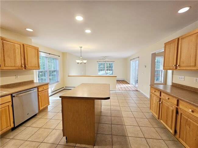 Building Photo - 73 Partridge Dr