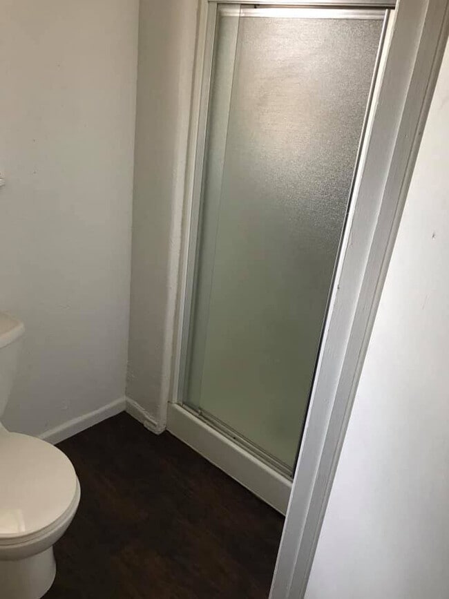 Building Photo - 2/2 on 9 acres horse property