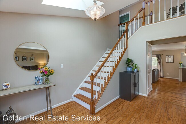 Building Photo - 5 br, 3.5 bath House - 5624 Kemp Ln