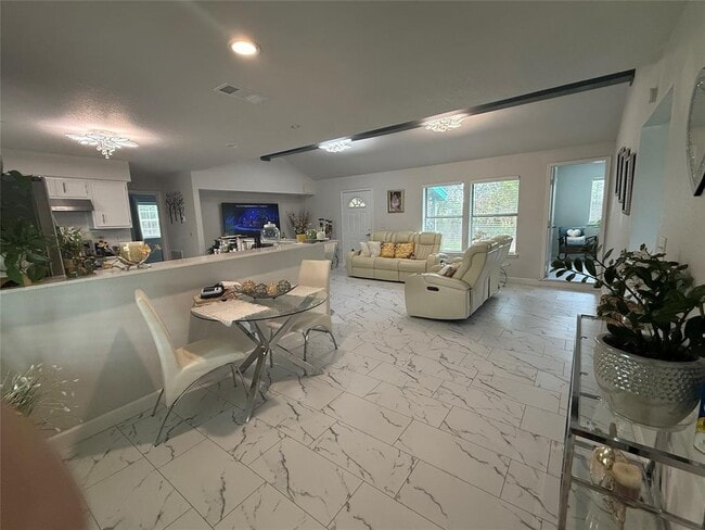 Building Photo - 968 Red Town Rd