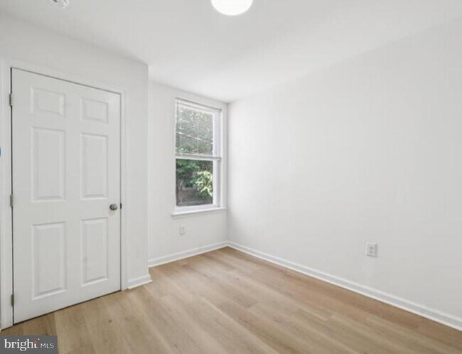 Building Photo - 51 N Peach St