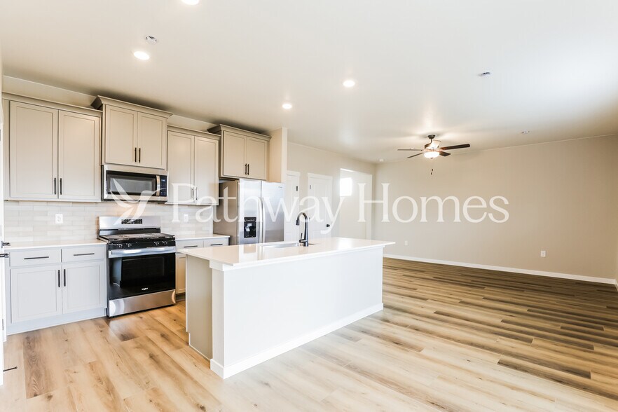 Building Photo - 17903 E 94th Pl