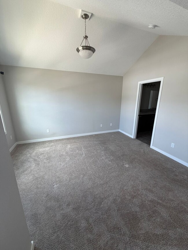 Building Photo - Newer Home in the Newberg Riverfront Development