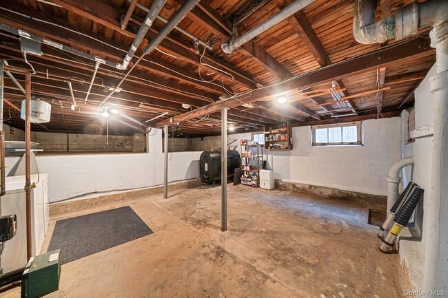 Building Photo - 120 Lookout Dr