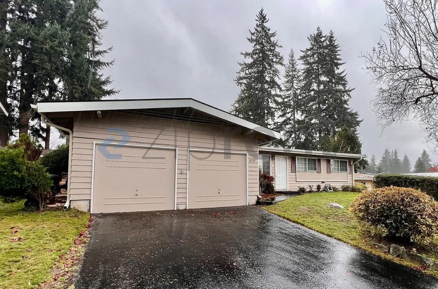 Building Photo - 16719 NE 20th St