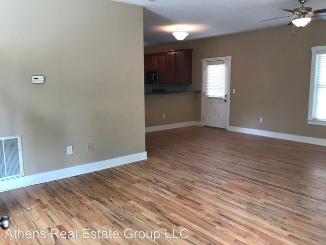 Building Photo - 5 br, 4 bath House - 140 Jonas Ave