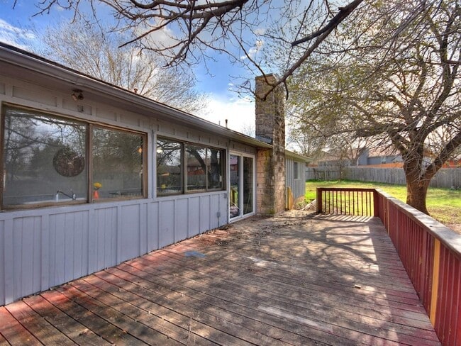 Building Photo - 6501 Highpoint Cove