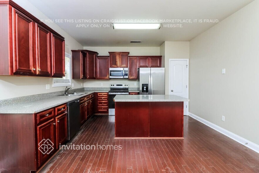 Building Photo - 5591 Hickory Stone Dr