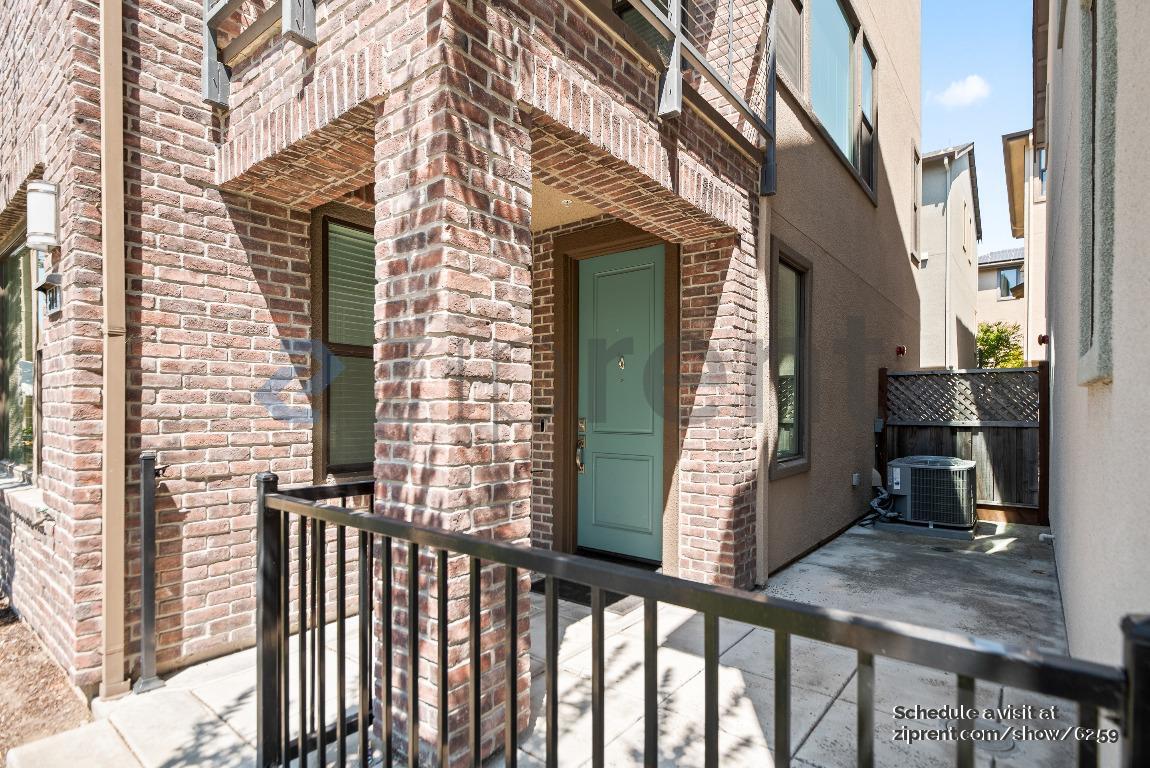 Building Photo - 504 Palmer Ave