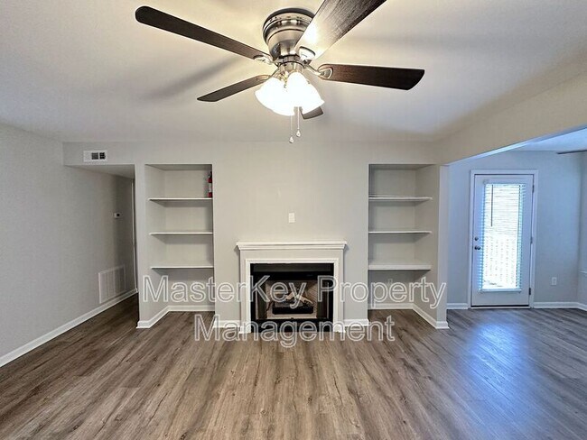 Building Photo - 1312 Hillbrow Ln