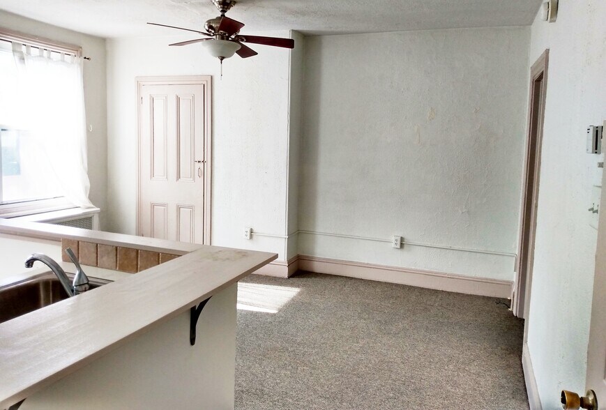 Kitchen/Living Area - 1355 Ridge Ave