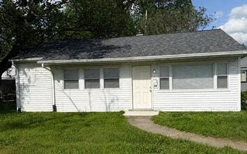 Building Photo - 1 Dora Dr