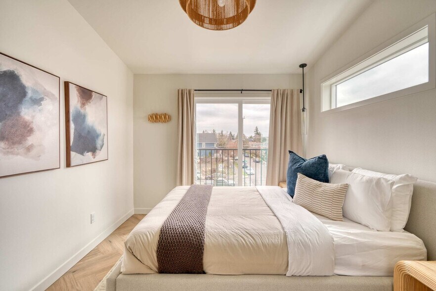 Building Photo - 5016 NE 26th Ave