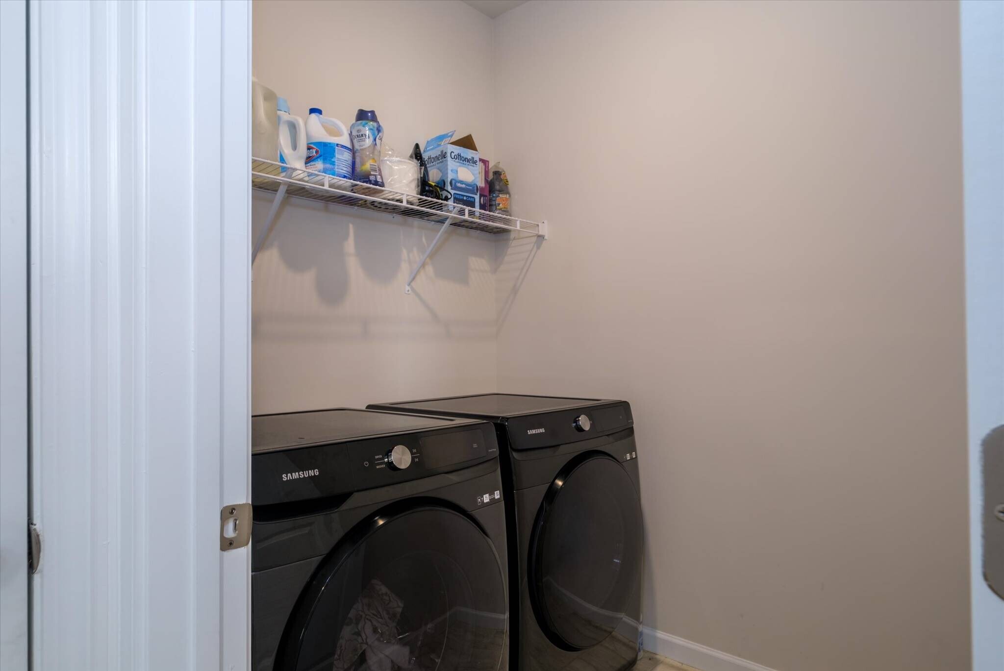 Building Photo - 8156 Merryvale Ln