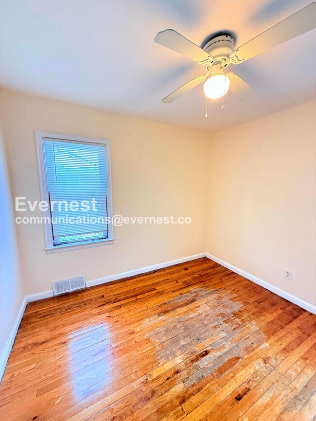 Building Photo - 8034 Hartwell St