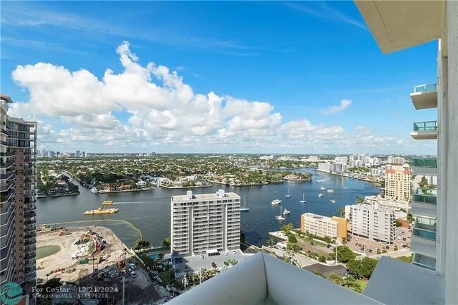 Building Photo - 101 S Fort Lauderdale Beach Blvd