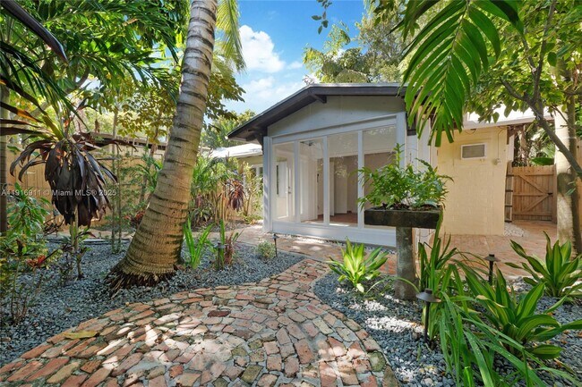 Building Photo - 3791 El Prado Blvd